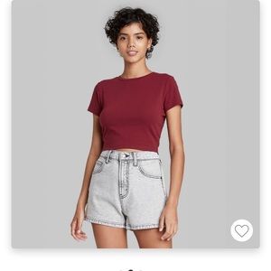 Maroon crop top size small - women’s cropped top